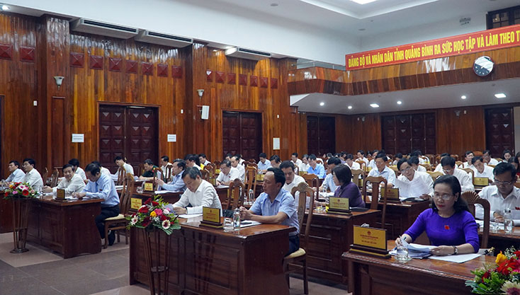 Nghị quyết HĐND tỉnh Quảng Bình khóa XVII, kỳ họp thứ 16 (tiếp theo)