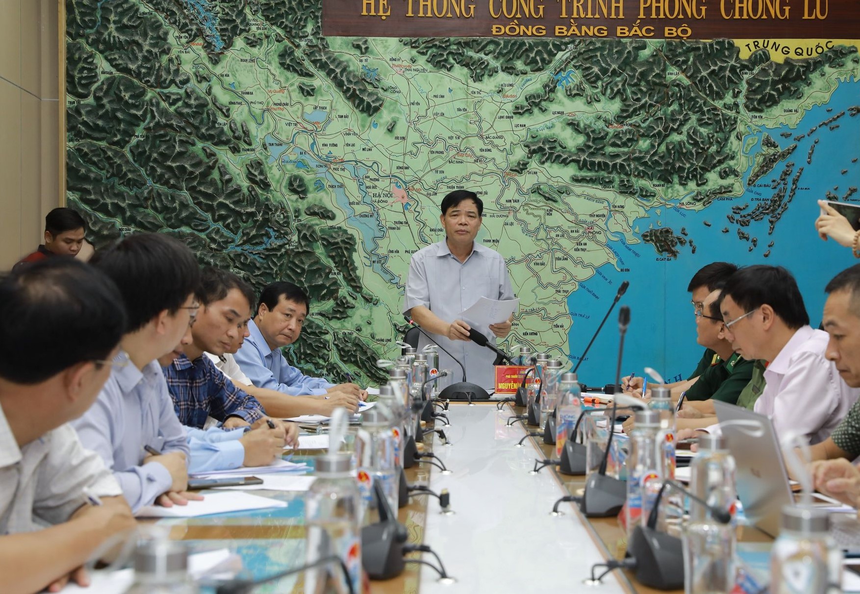 Lên phương án sơ tán trên 1,1 triệu người tránh bão số 5