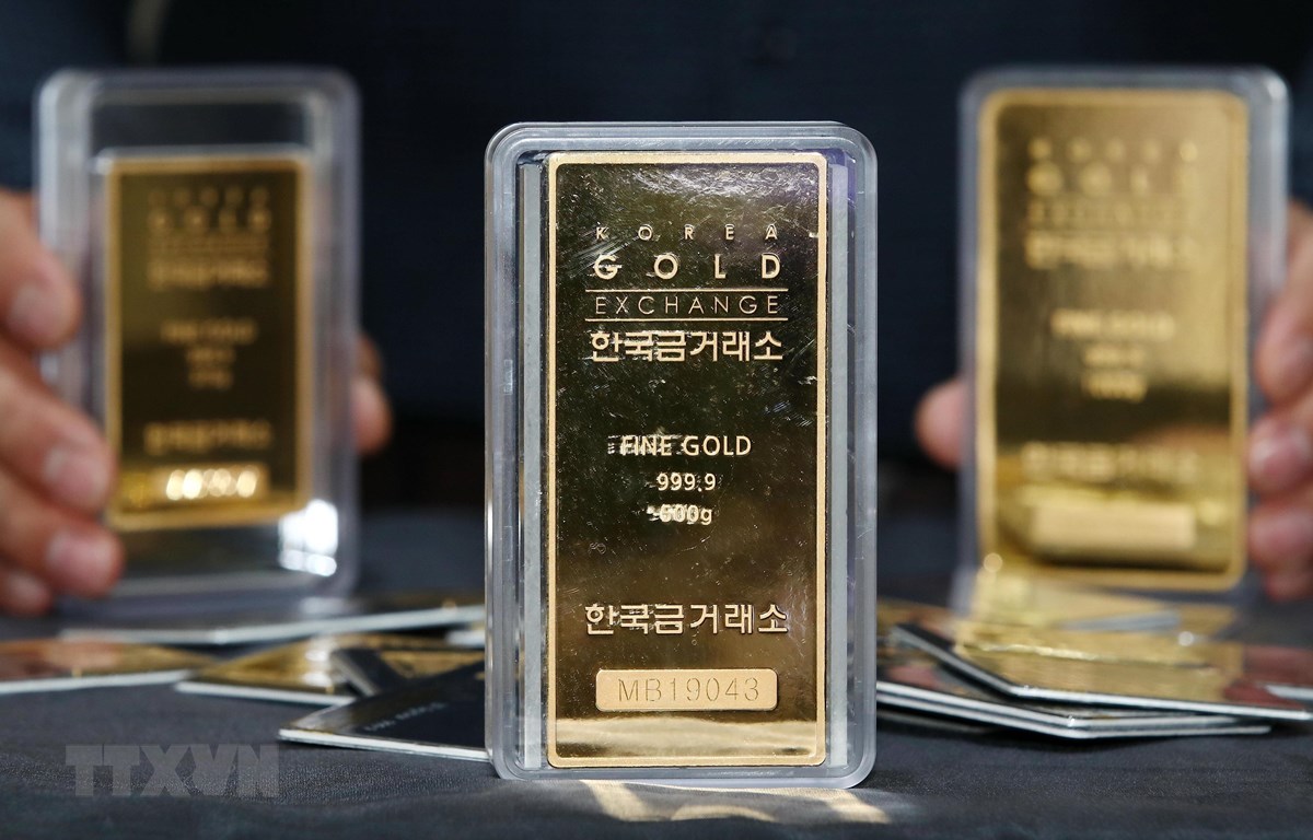 Sự suy yếu của đồng USD hỗ trợ giá vàng châu Á tăng