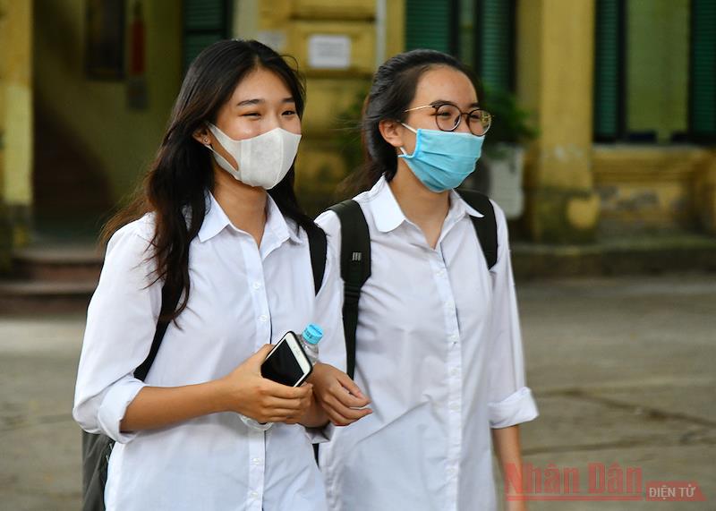 Để quản lý tốt việc sử dụng điện thoại trong hoạt động dạy học