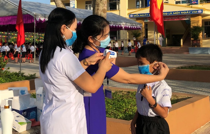 Tập trung vận động học sinh, sinh viên tham gia bảo hiểm y tế