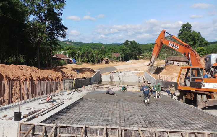 Đề nghị kéo dài thời hạn giải ngân và điều chuyển vốn đầu tư xây dựng cơ bản hơn 300 tỷ đồng