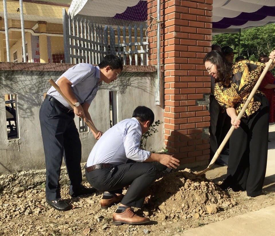 Sôi nổi phong trào thi đua xây dựng nông thôn mới