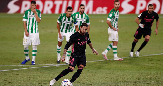 Real Betis 2-3 Real Madrid: Ba điểm kịch tính, Real Madrid thắng nhọc nhờ VAR