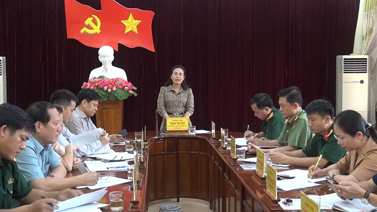 Kiểm tra nhiệm vụ xây dựng cơ sở và thực hiện quy chế dân chủ tại huyện Lệ Thủy