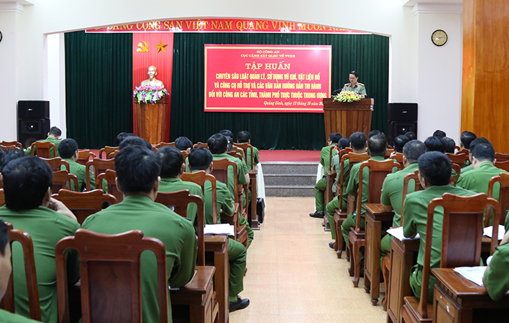 Tập huấn chuyên sâu Luật Quản lý, sử dụng vũ khí, vật liệu nổ và công cụ hỗ trợ