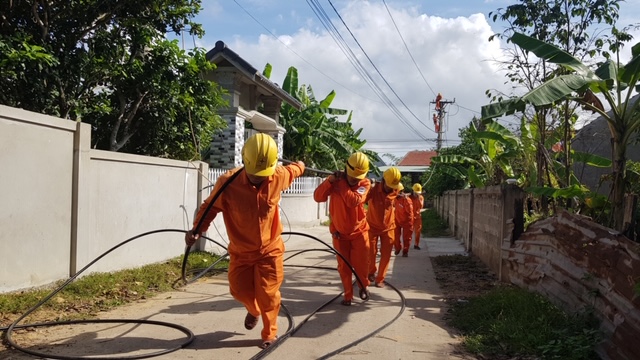 Quảng Ninh: Lắp đặt các thiết bị đóng cắt có điều khiển xa để nâng cao độ tin cậy cung cấp điện