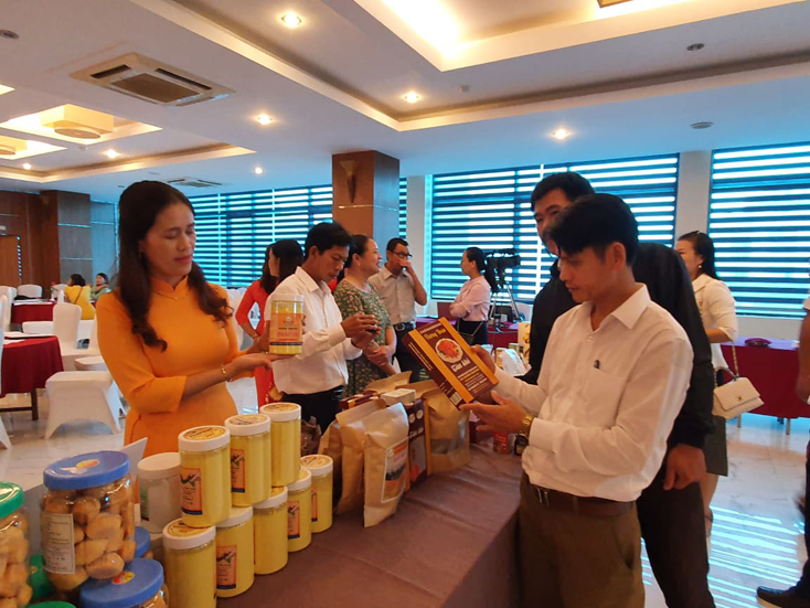 Tổng kết dự án về nâng cao vai trò phụ nữ trong sản xuất kinh doanh nông nghiệp