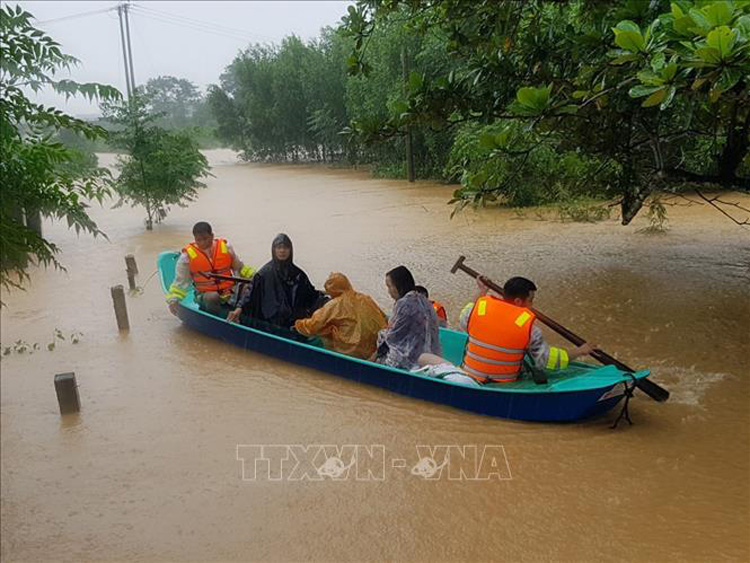 Thời tiết ngày 18-10: Trung Bộ tiếp tục có mưa to đến rất to