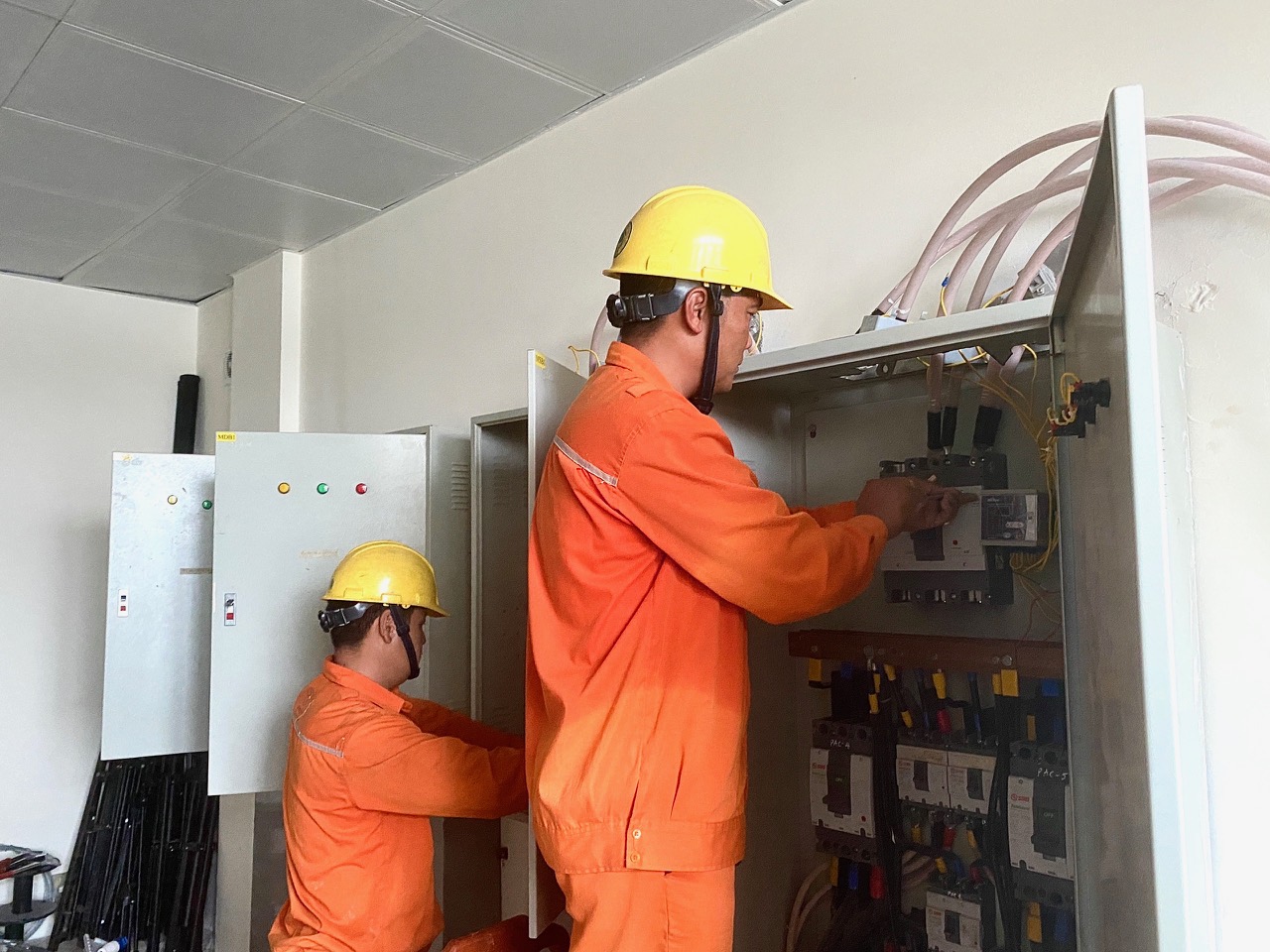 Bảo đảm cấp điện phục vụ Đại hội Đảng bộ tỉnh khóa XVII