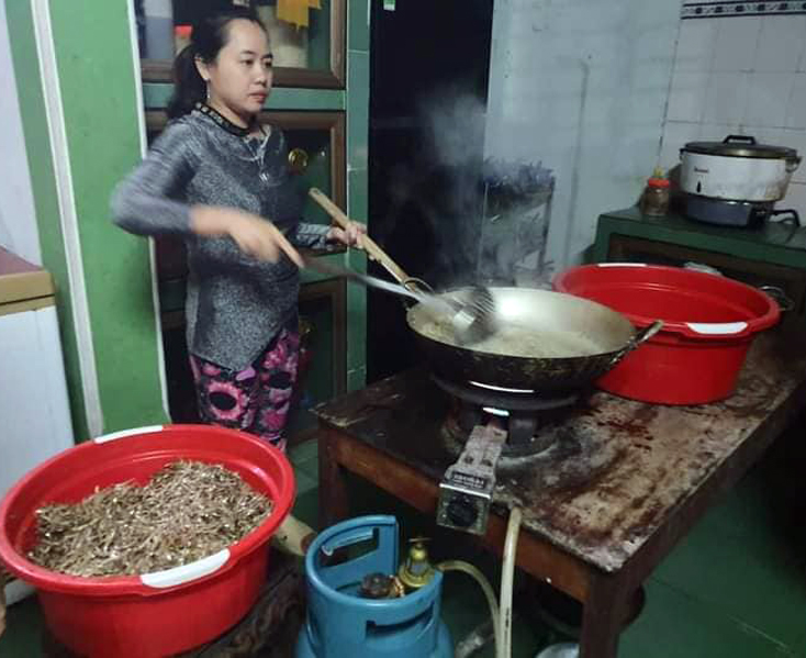 Kêu gọi 10.000 suất ăn hỗ trợ bà con vùng lũ
