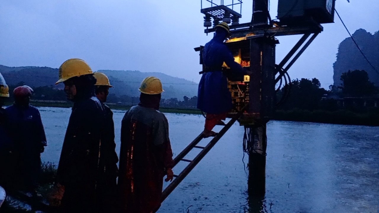 Gần 190.000 khách hàng trên toàn tỉnh bị mất điện