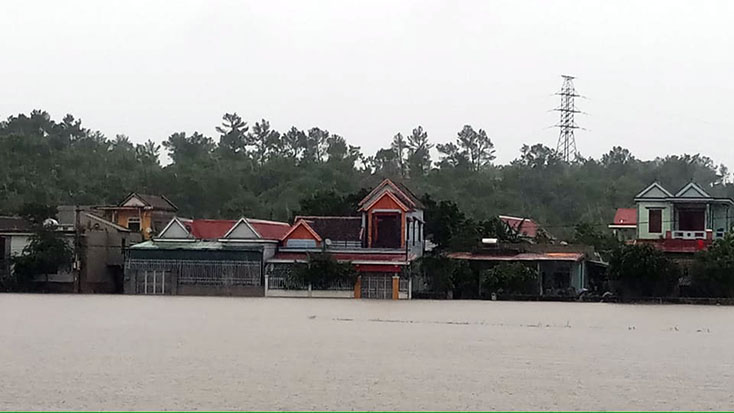 Quảng Trạch: Nhiều địa phương bị cô lập do mưa lũ