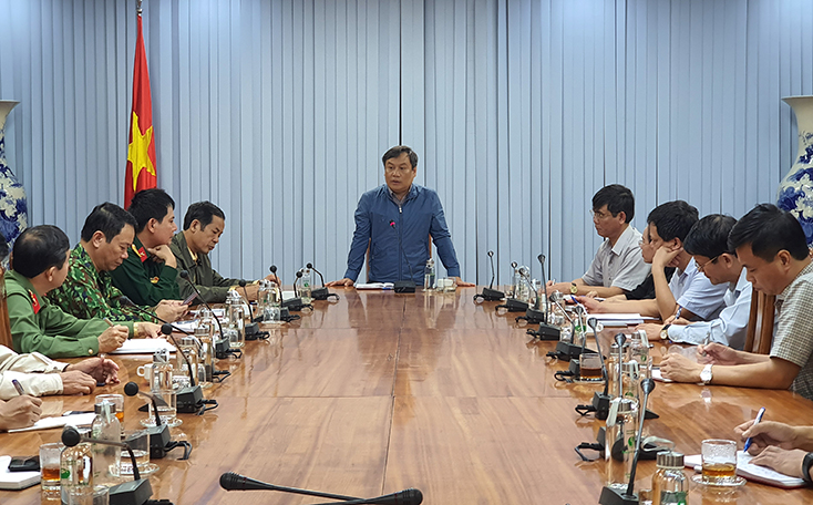 Thiết lập mạng lưới, khẩn trương cấp phát lương thực, thực phẩm cho nhân dân bị ngập lũ