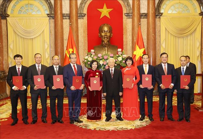 Tổng Bí thư, Chủ tịch nước trao quyết định bổ nhiệm 9 Đại sứ Việt Nam tại nước ngoài