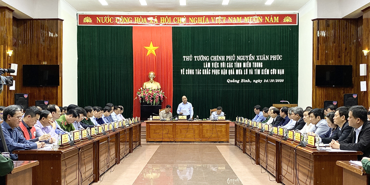 Thủ tướng Chính phủ Nguyễn Xuân Phúc thăm và làm việc tại Quảng Bình