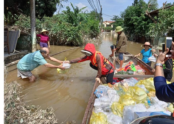Mưa lũ làm 129 nhà dân bị hư hại nặng