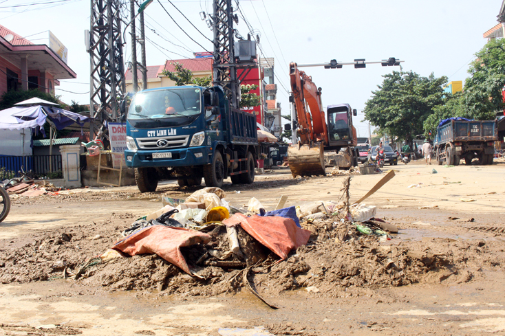 Dọn lũ, nhanh chóng ổn định cuộc sống