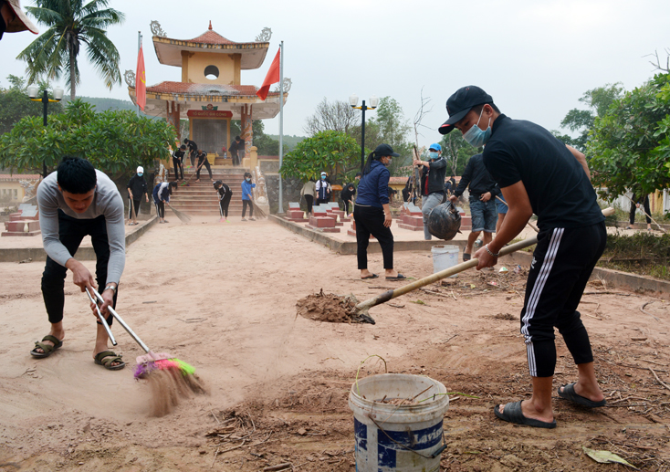 Bố Trạch: Mưa lũ làm 16 người bị thương, thiệt hại gần 200 tỷ đồng