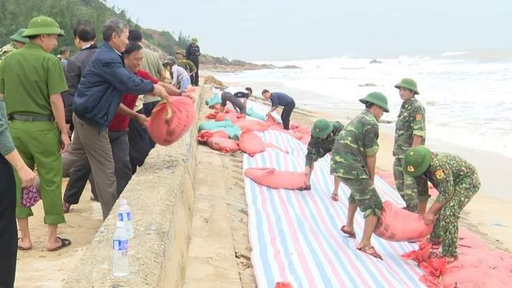 Chủ động ứng phó với ảnh hưởng của bão số 8