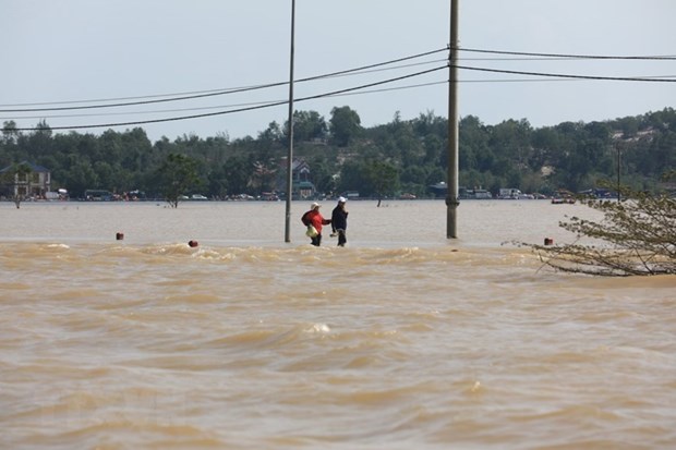 'Cuồng phong' bão số 9 có thể gây sóng cao 7m, mưa lớn tới 500mm