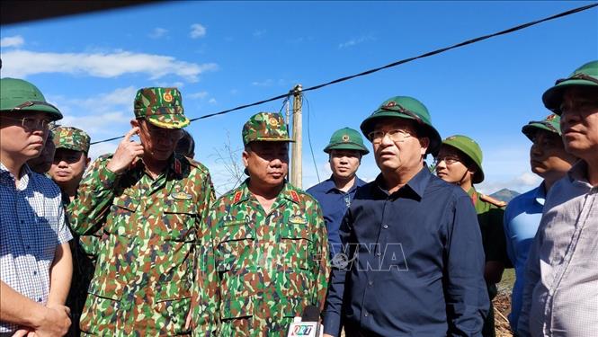 Phó Thủ tướng Trịnh Đình Dũng đến Bắc Trà My trực tiếp chỉ đạo tìm kiếm, cứu nạn