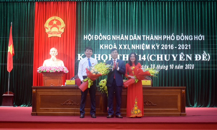 Đồng chí Hoàng Ngọc Đan được bầu giữ chức Chủ tịch UBND TP. Đồng Hới