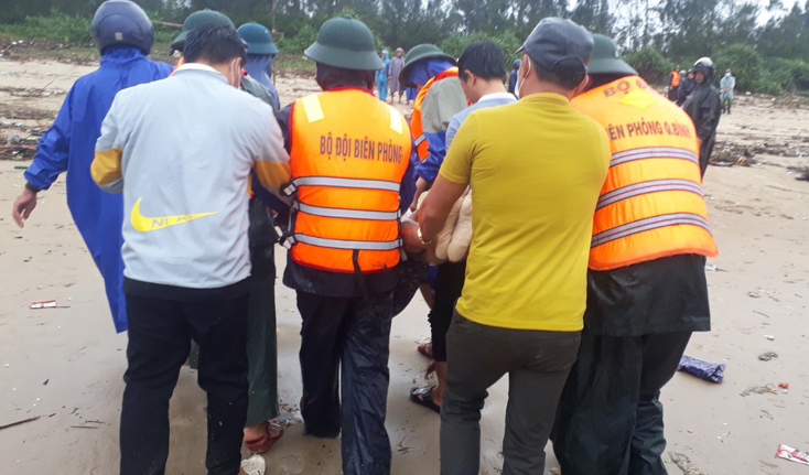 Bố Trạch: Tìm thấy thi thể nạn nhân bị mất tích khi thả lưới trên sông Lý Hòa