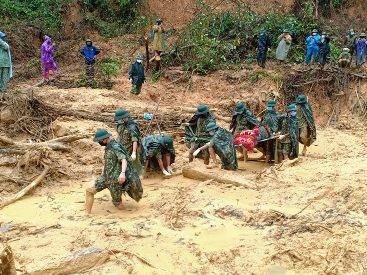 Tìm thấy 2 nạn nhân sạt lở đất tại Trạm Quản lý bảo vệ rừng Thác Voi