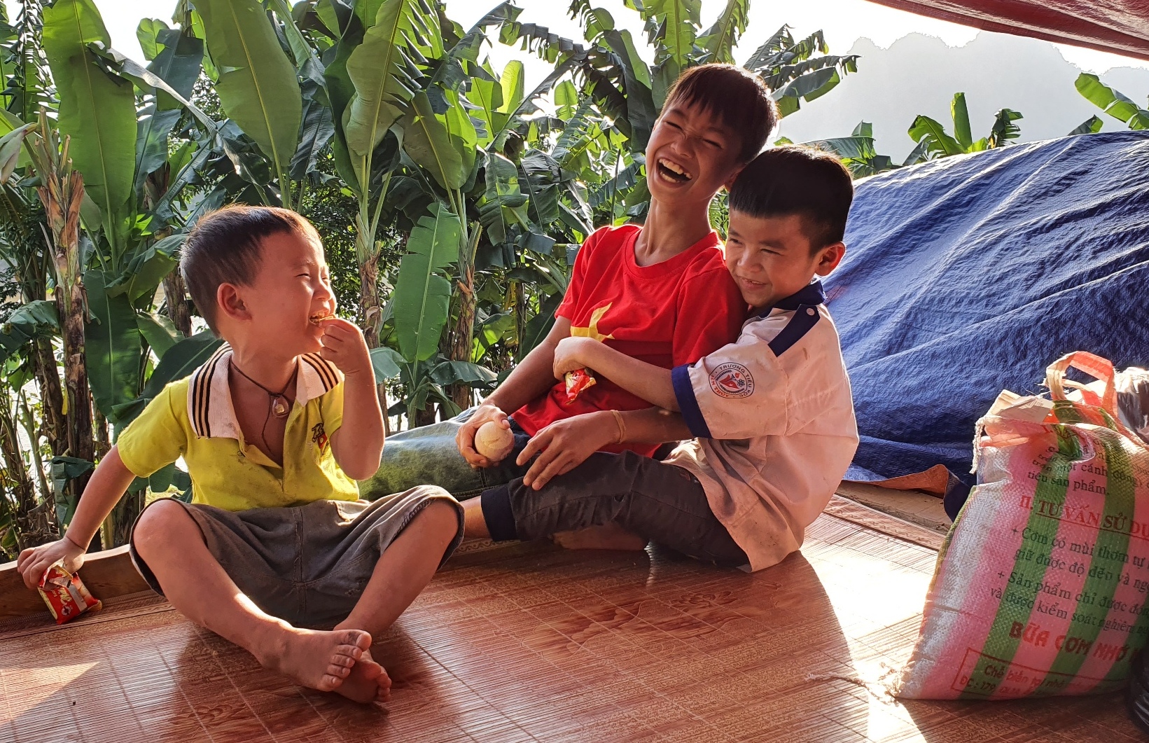Đêm ấy, "rốn lũ" có trăng…