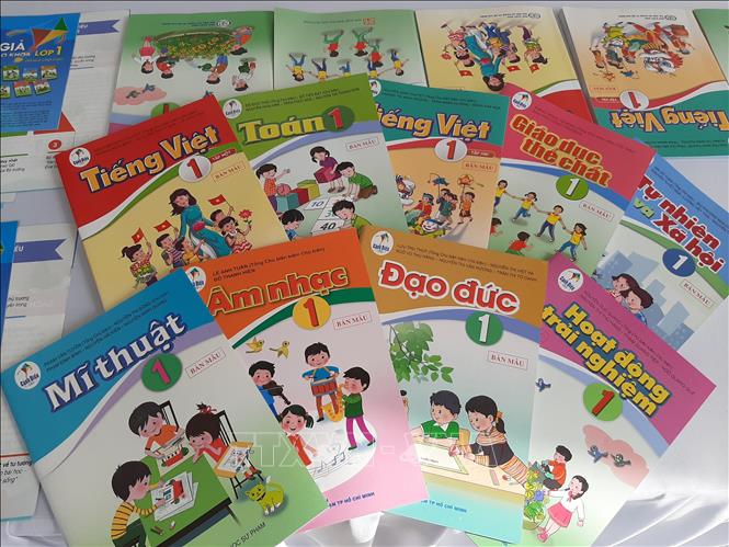 Bộ GD&amp;ĐT sẽ lấy ý kiến góp ý mở rộng trước khi phê duyệt sách giáo khoa mới