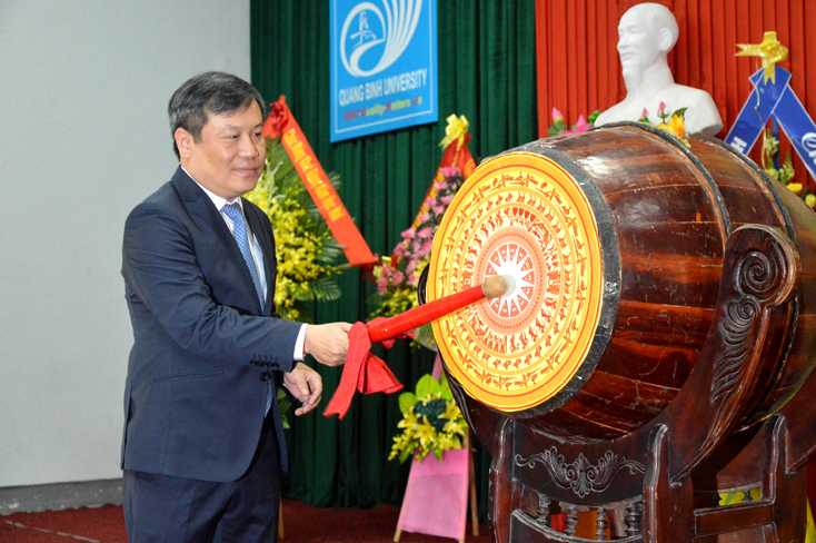 Trường đại học Quảng Bình khai giảng năm học mới 2020-2021