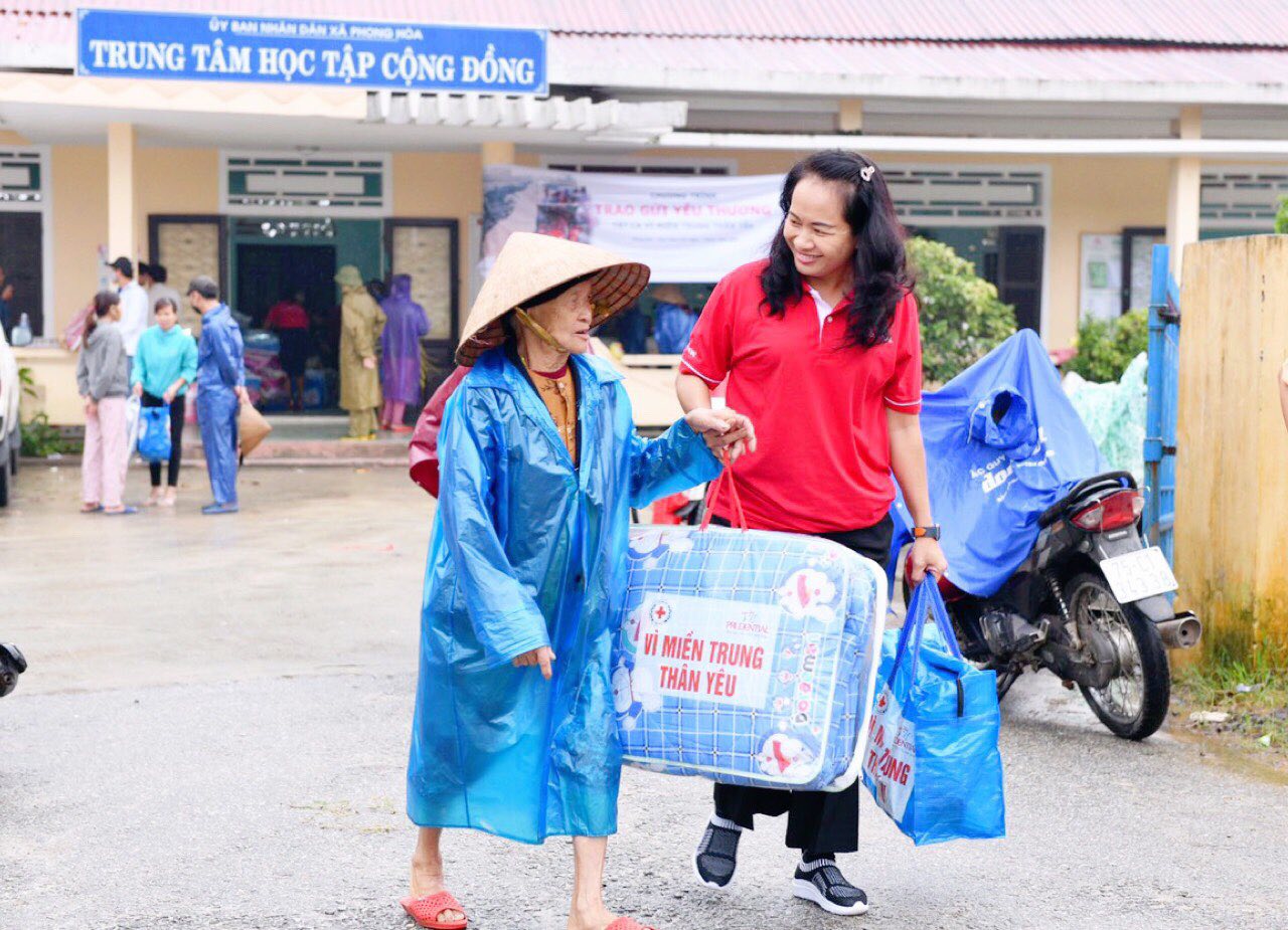 Prudential chung sức hành động cùng cộng đồng và khách hàng - Tất cả vì miền Trung thân yêu