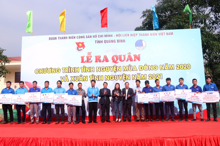 Ra quân chương trình "Tình nguyện mùa đông năm 2020, Xuân tình nguyện năm 2021"