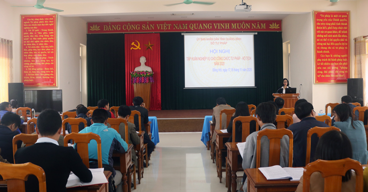 Tập huấn nghiệp vụ cho đội ngũ công chức tư pháp-hộ tịch