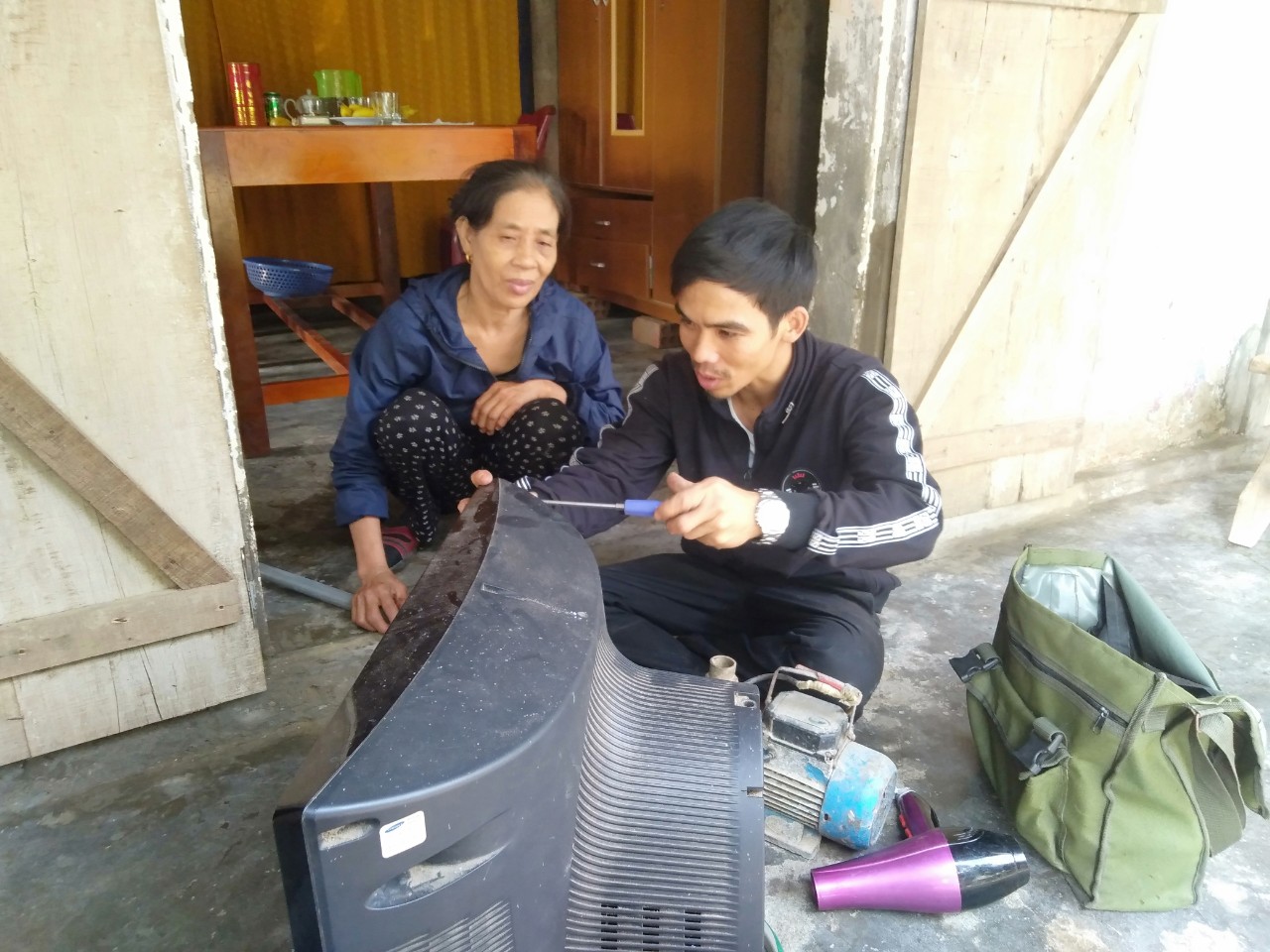 Anh Thắng "điện lạnh"