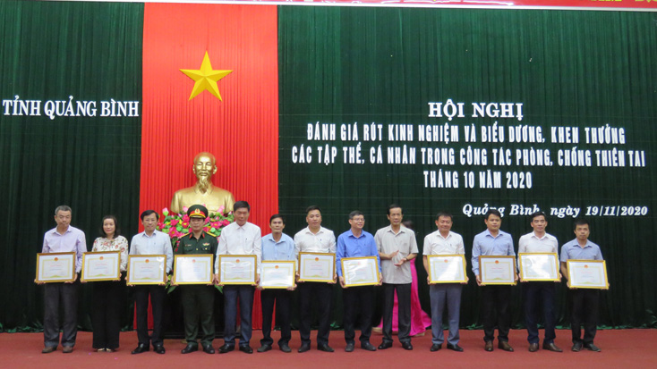 Đánh giá, rút kinh nghiệm công tác phòng chống thiên tai tháng 10 năm 2020