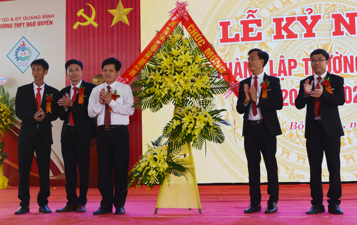 Kỷ niệm 20 năm thành lập Trường THPT Ngô Quyền