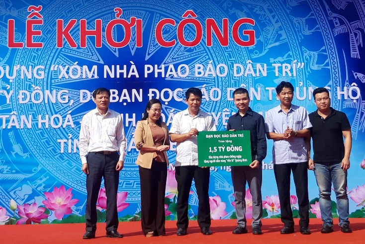 Khởi công xây dựng "Xóm nhà phao Báo Dân trí"