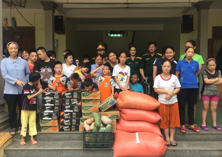 Lực lượng vũ trang Quảng Bình làm công tác dân vận