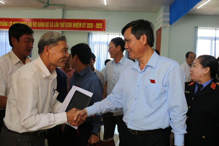 Đại biểu HĐND tỉnh tiếp xúc cử tri trước kỳ họp thứ 18, HĐND tỉnh khóa XVII
