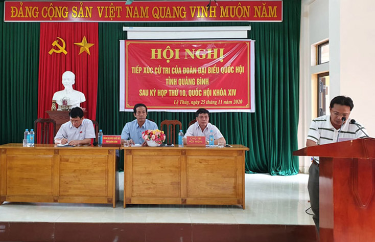 Đoàn Đại biểu Quốc hội tỉnh tiếp xúc cử tri huyện Bố Trạch, Lệ Thủy và Quảng Ninh