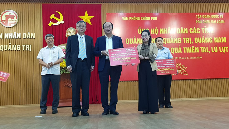 Văn phòng Chính phủ-Tập đoàn quốc tế Pou Chen: Hỗ trợ các địa phương 6 tỷ đồng khắc phục hậu quả mưa lũ