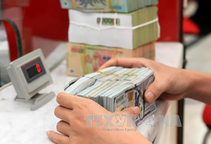 Tỷ giá trung tâm sáng 1-12 giảm 3 đồng, giá USD biến động mạnh