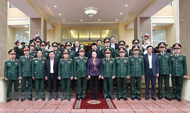 Chủ tịch Quốc hội biểu dương Quân khu 4 lan tỏa hình ảnh Bộ đội Cụ Hồ
