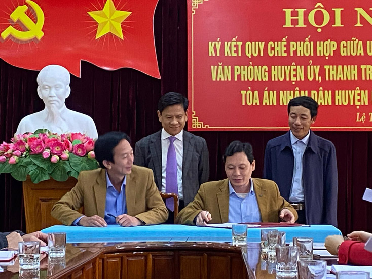 Lệ Thủy: Tổng kết việc thực hiện quy chế phối hợp giữa UBKT Huyện ủy và các cơ quan liên quan