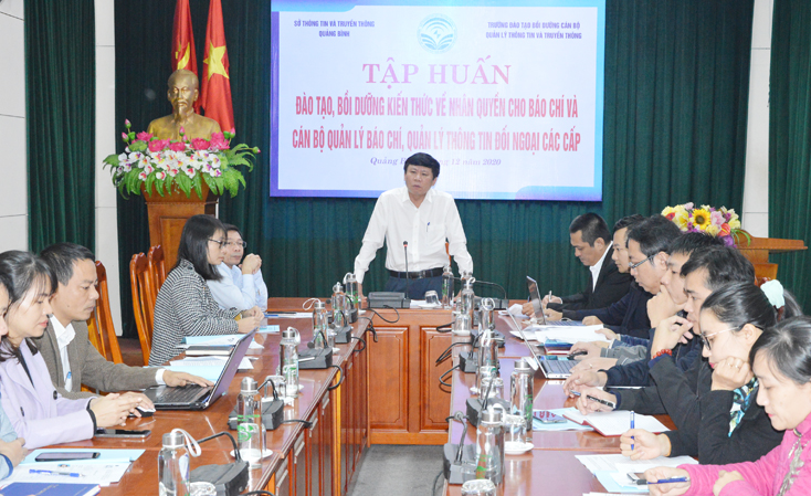 Bồi dưỡng kiến thức về nhân quyền cho cán bộ quản lý báo chí, thông tin đối ngoại