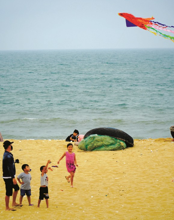 Đi tìm khúc đồng dao