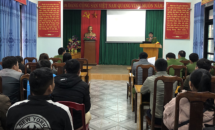 Công an huyện Minh Hóa: Tuyên truyền phòng, chống vi phạm pháp luật về pháo
