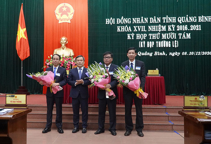 HĐND tỉnh bầu bổ sung 3 Phó Chủ tịch UBND tỉnh